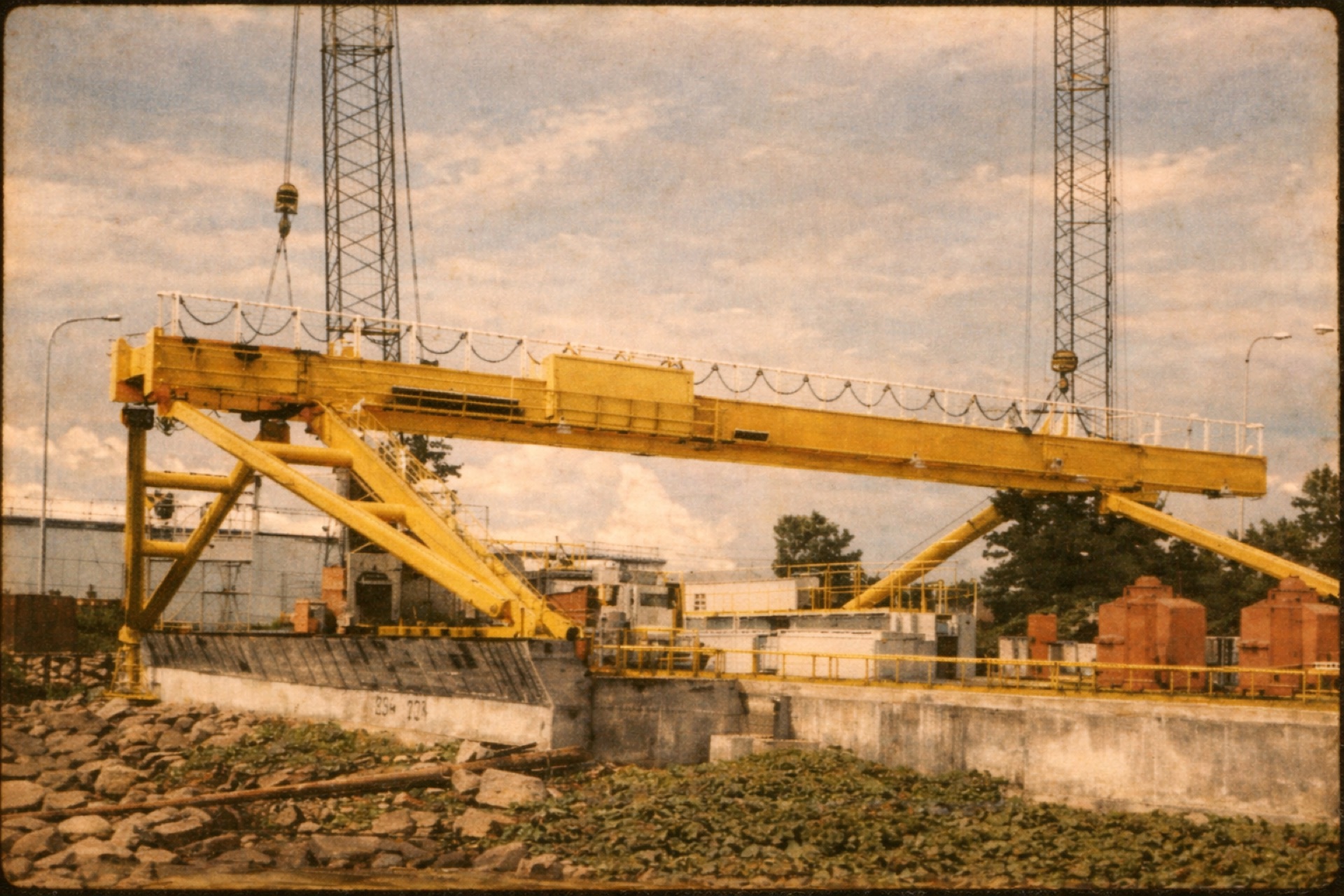 Gantry Crane 25.5 tonnes